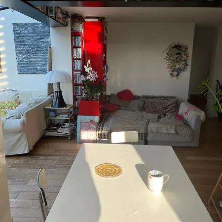 La Maison Sur La Falaise منزل للإقامة *