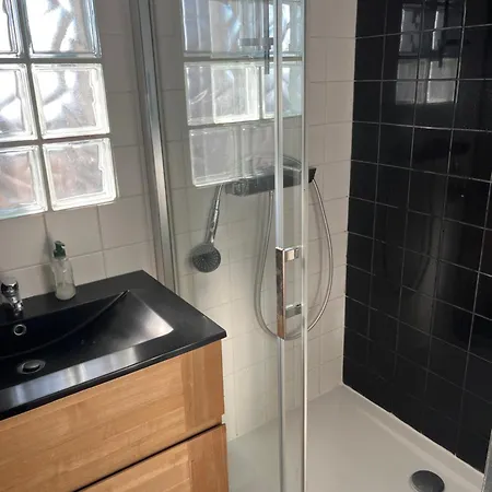 La Maison Sur La Falaise Homestay Nantes