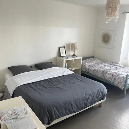 La Maison Sur La Falaise منزل للإقامة