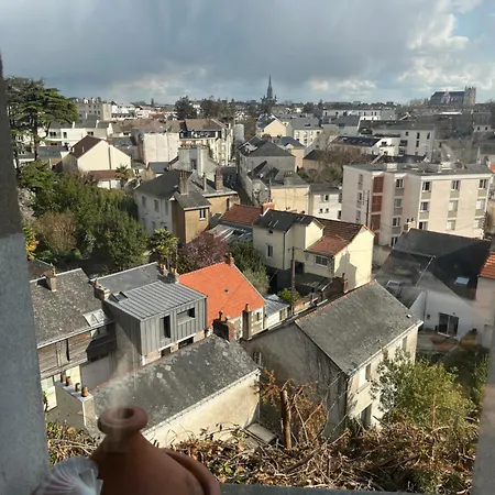 La Maison Sur La Falaise منزل للإقامة *