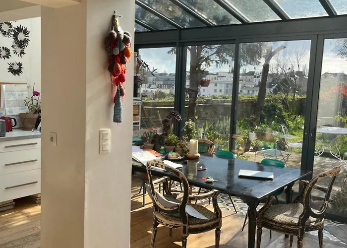 La Maison Sur La Falaise *